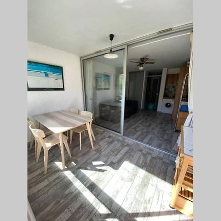 Spacieux Studio Sur Le Port De Hyères Esterno foto