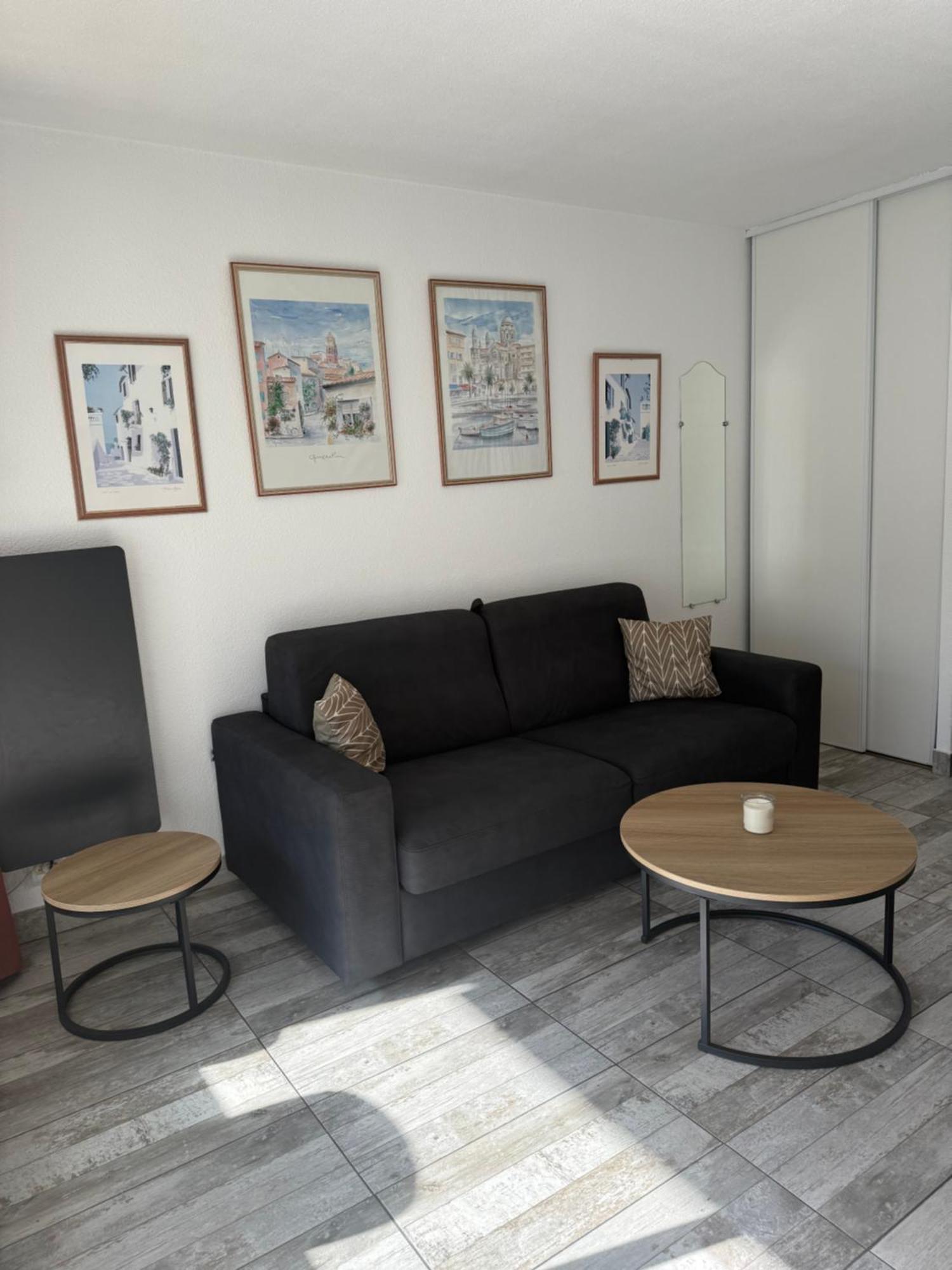 Spacieux Studio Sur Le Port De Hyères Esterno foto